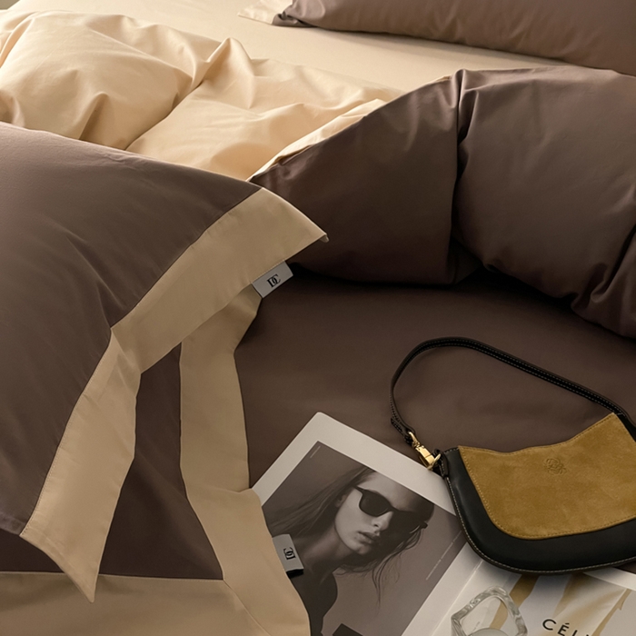 91家纺网 家纺一手货源 找家纺 金麦家纺 2024新款A类全棉水洗棉礼盒装纯色双拼系列四件套 太妃咖-香槟