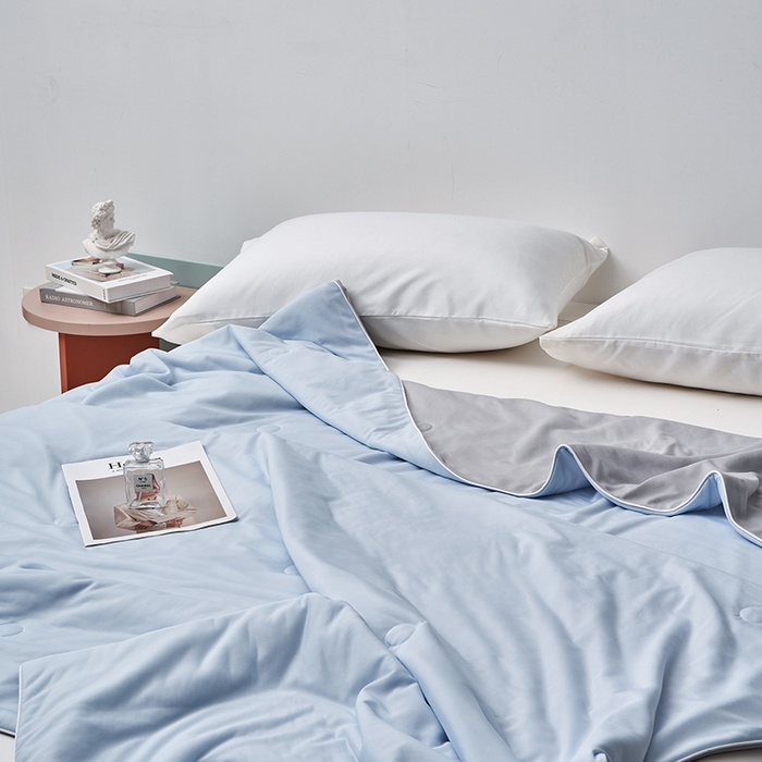 91家纺网 家纺一手货源 找家纺 梦可莱家居 2025新款抗菌凉感丝夏被 银河蓝