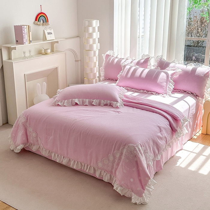 91家纺网 家纺一手货源 找家纺 唐人居 2025新款韩版花边泡泡纱夏被四件套--简爱  简爱 粉