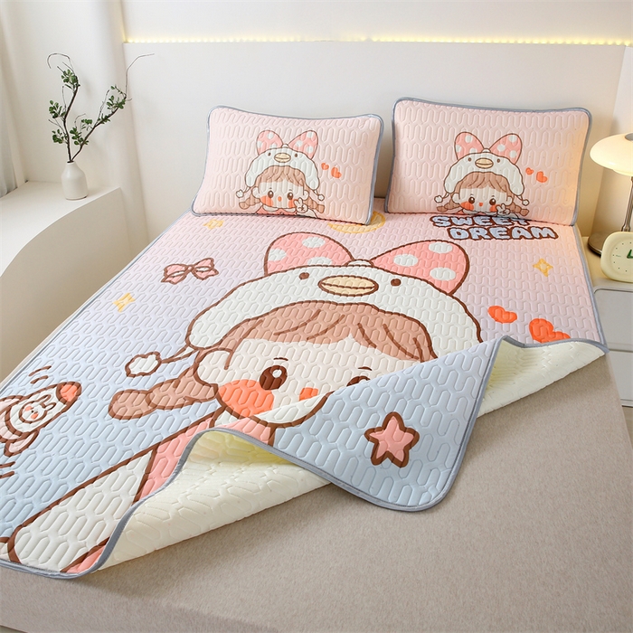 91家纺网 家纺一手货源 找家纺 美丽折家纺 2025新款6mm厚大版卡通乳胶凉席 波点女孩