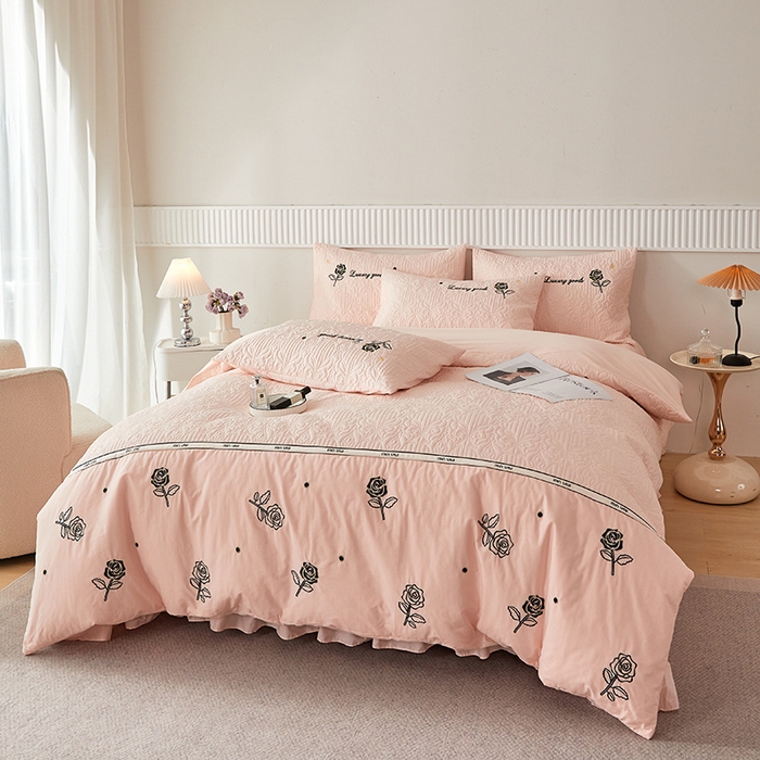 91家纺网 家纺一手货源 找家纺 （总）OL家纺 2024新款水洗全棉被套刺绣床盖夹棉三件套四件套