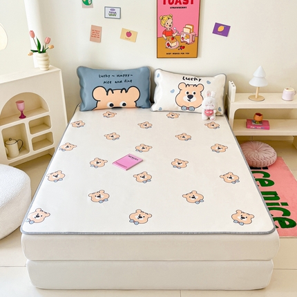 寐居家纺 2024新款A类时尚印花凉感冰丝凉席 英伦熊仔