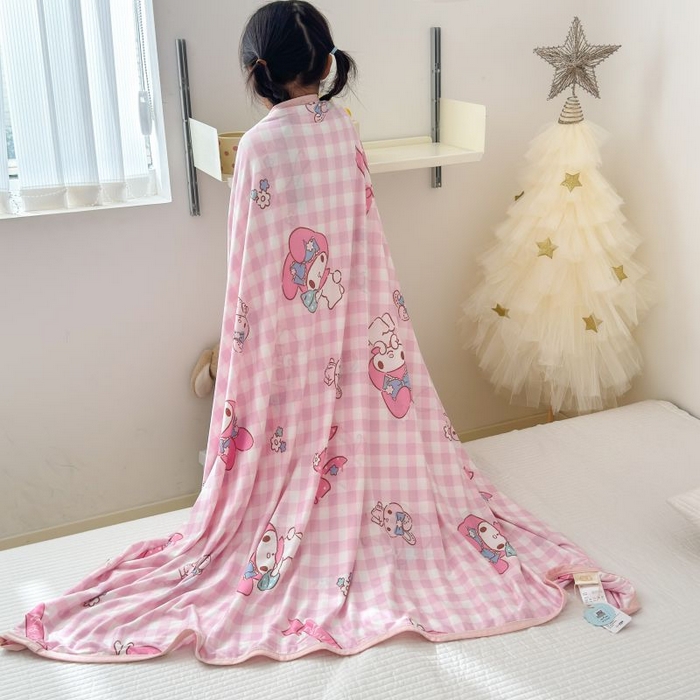 91家纺网 家纺一手货源 找家纺 星期八 2024新款舒适亲肤三丽鸥婴儿裸睡级凉感毯 格子美乐蒂