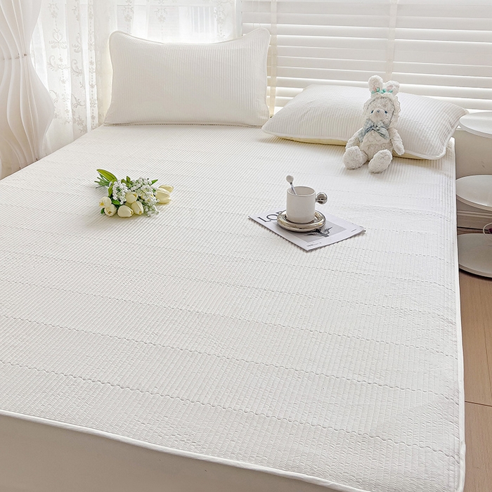 91家纺网 家纺一手货源 找家纺 羽爱2024新款全棉直角纯色床盖床垫 奶白