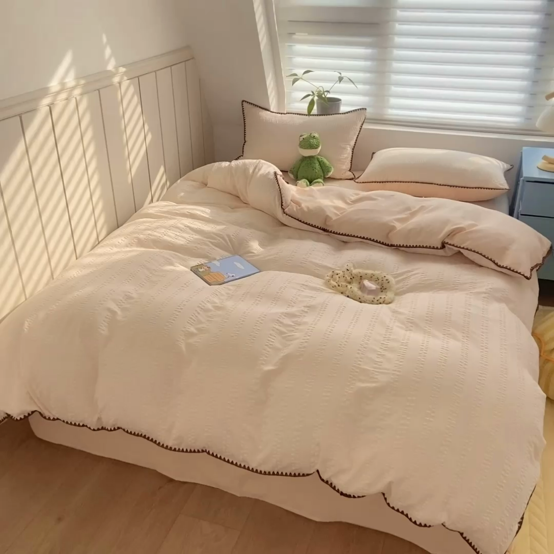 91家纺网 家纺一手货源 找家纺 （总）羋多家纺 2024新款麻绳边纯色雨泡泡棉泡泡纱双层纱夏被四件套系列