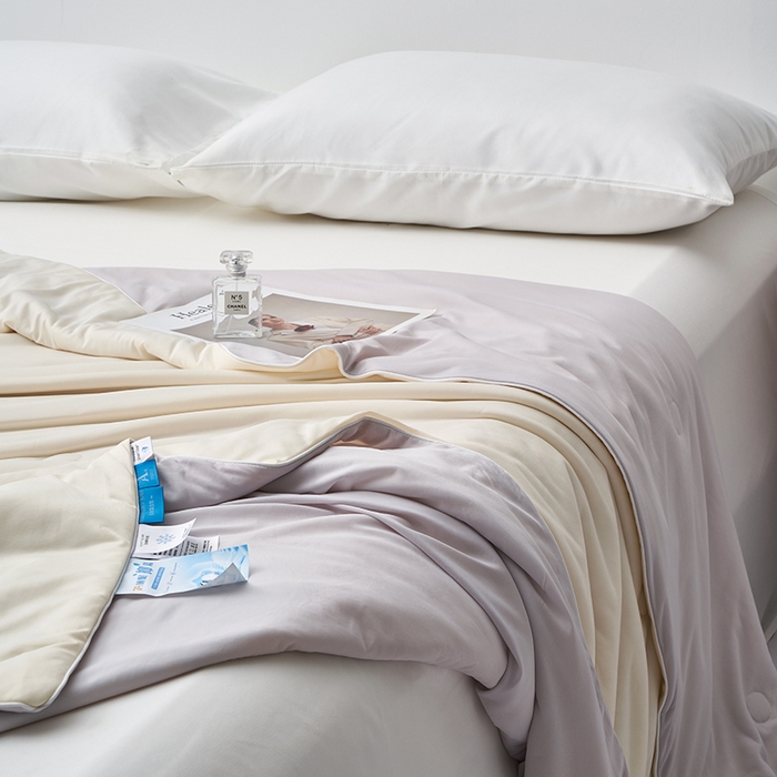 91家纺网 家纺一手货源 找家纺 梦可莱家居 2025新款抗菌凉感丝夏被 米色