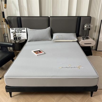 91家纺网 家纺一手货源 找家纺 （总）恒爱家纺 2024新款A类精致刺绣凉豆豆床笠款凉席