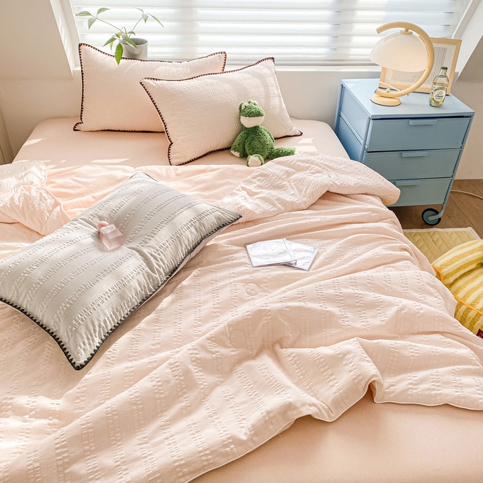 91家纺网 家纺一手货源 找家纺 （总）羋多家纺 2024新款麻绳边纯色雨泡泡棉泡泡纱双层纱单夏被