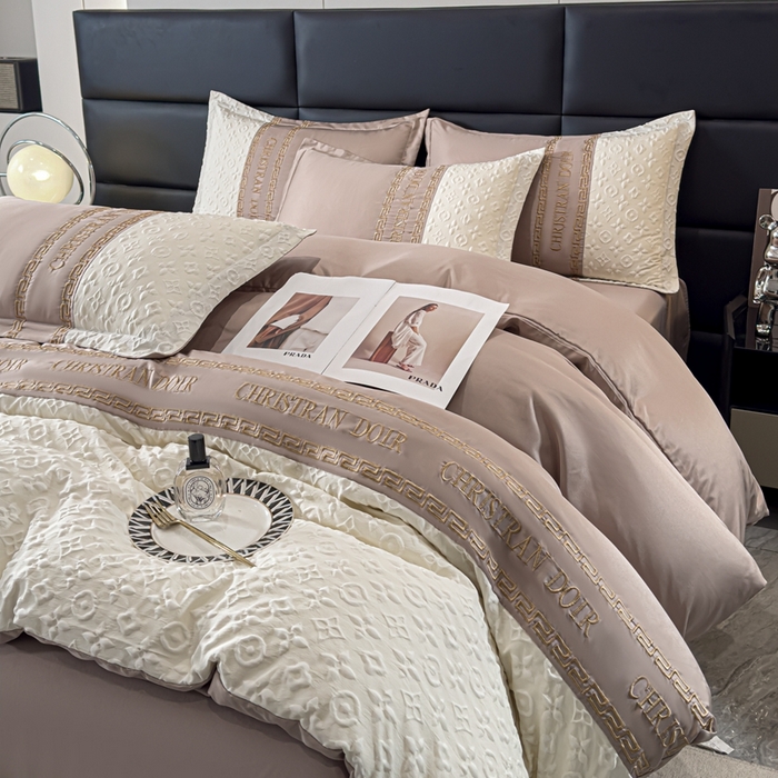 91家纺网 家纺一手货源 找家纺 芯贝儿 2024款刺绣提花浮雕路易水洗真丝四件套 浮雕路易--奶咖