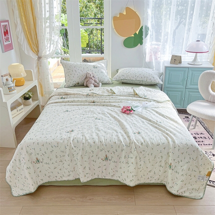 91家纺网 家纺一手货源 找家纺 梦依依 2025新款全棉双层纱贝壳边夏被四件套 童年