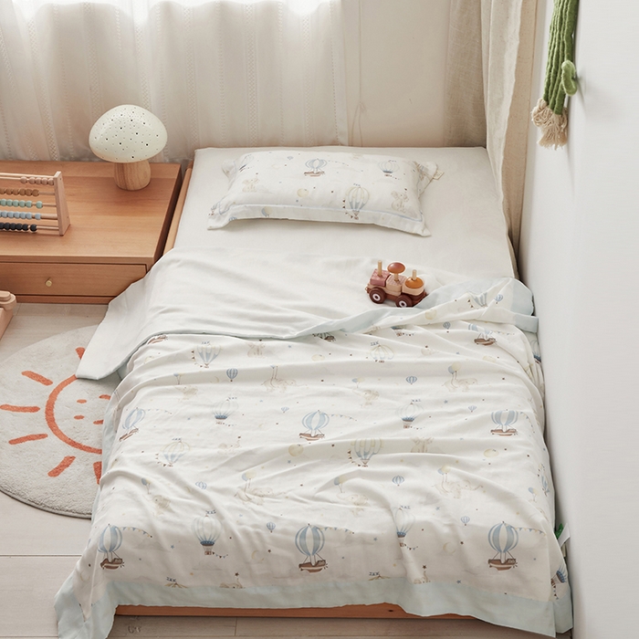 91家纺网 家纺一手货源 找家纺 荷马之梦 2024新款天竹系列—A类竹纤维四层纱儿童盖毯夏被 夏凉被 被子被芯 梦之奇遇