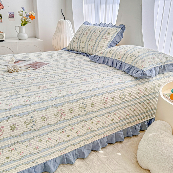 91家纺网 家纺一手货源 找家纺  岚吉 2025新款40支133*72全棉斜纹夹棉绗缝小花边床盖田园小花