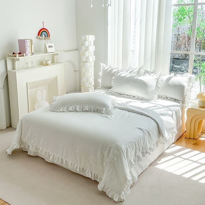 91家纺网 家纺一手货源 找家纺 唐人居 2025新款韩版花边泡泡纱夏被四件套--简爱  简爱 白