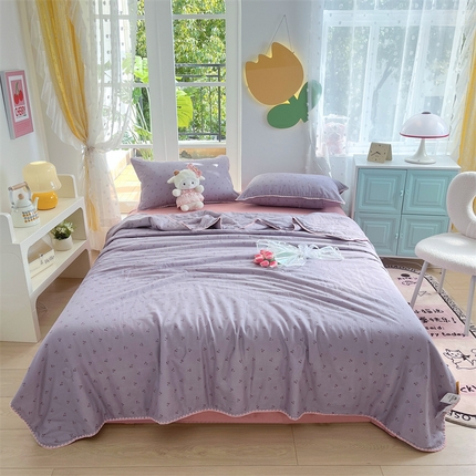 91家纺网 家纺一手货源 找家纺 梦依依 2025新款全棉双层纱贝壳边夏被四件套 紫樱桃