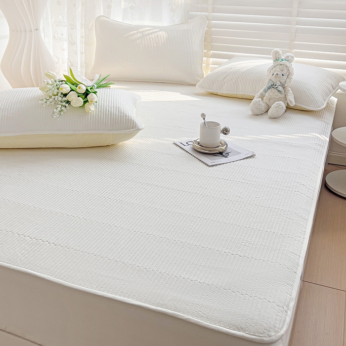 91家纺网 家纺一手货源 找家纺 羽爱2024新款全棉直角纯色床盖床垫 奶白