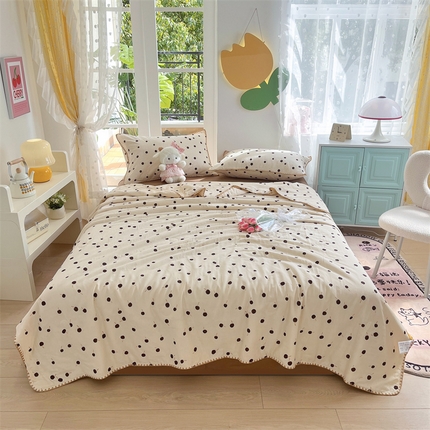 91家纺网 家纺一手货源 找家纺 梦依依 2025新款全棉双层纱贝壳边夏被四件套 复古樱桃