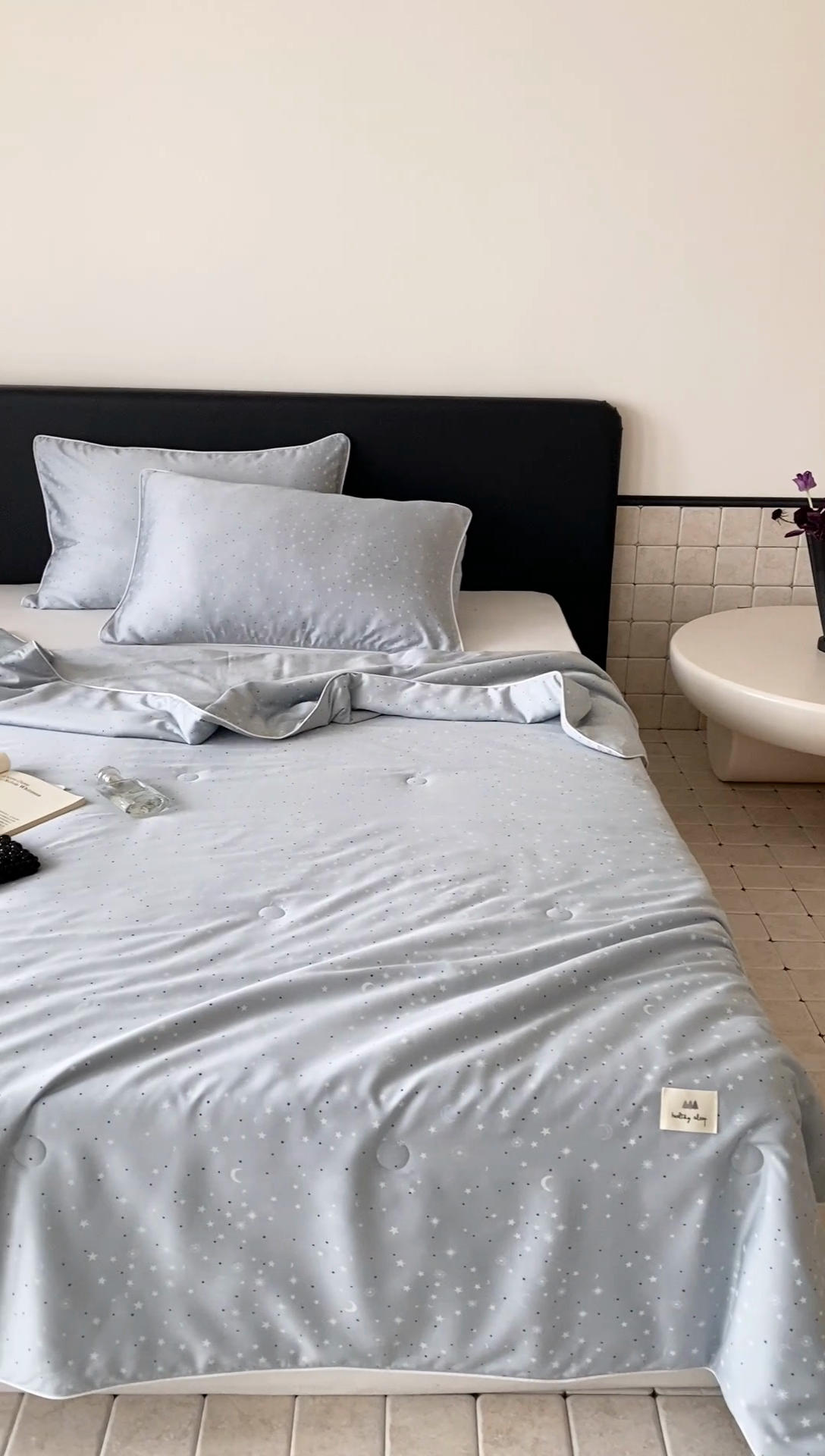 91家纺网 家纺一手货源 找家纺 汇庭 2024新款雅棉天丝可机洗夏被棚拍 星月