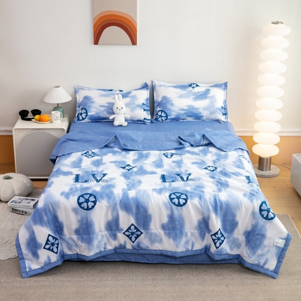 91家纺网 家纺一手货源 找家纺 乐居坊 2024新款亲肤舒适印花芦荟棉夏凉被四件套 梦幻都市