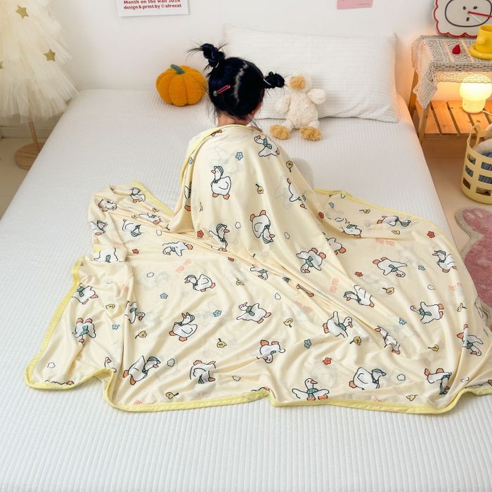 91家纺网 家纺一手货源 找家纺 星期八 2024新款舒适亲肤婴儿裸睡级卡通印花凉感毯 小鸭子