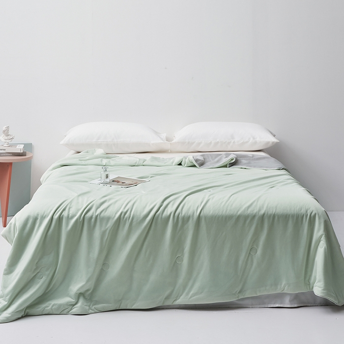 91家纺网 家纺一手货源 找家纺 梦可莱家居 2025新款抗菌凉感丝夏被 清新绿