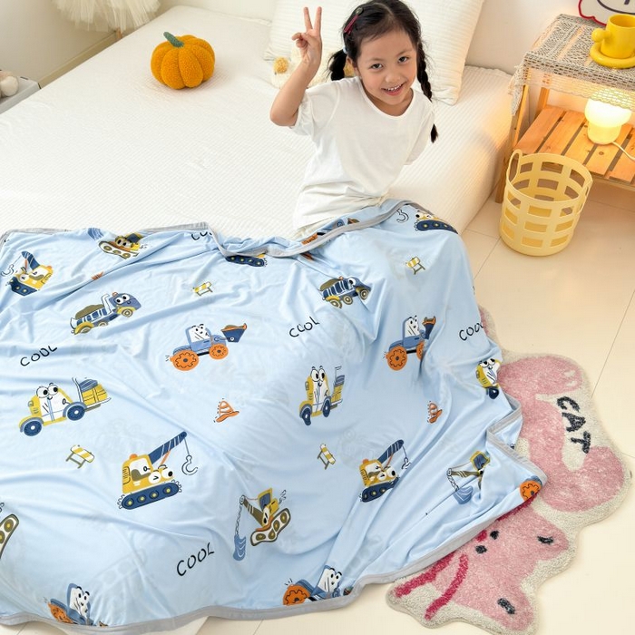 91家纺网 家纺一手货源 找家纺 星期八 2024新款舒适亲肤婴儿裸睡级卡通印花凉感毯 挖掘机