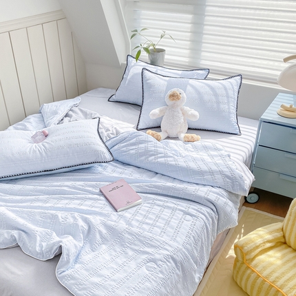 91家纺网 家纺一手货源 找家纺 （总）羋多家纺 2024新款麻绳边纯色雨泡泡棉泡泡纱双层纱夏被四件套系列