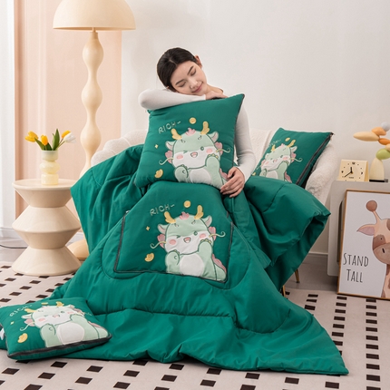 铭宣家居 2024新款贴布绣＋重工刺绣多功能抱枕被系列 财运兴龍 财运兴龍-墨绿色