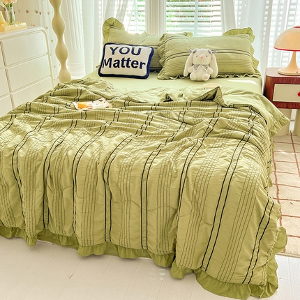 91家纺网 家纺一手货源 找家纺 满座家居 2025新款亲肤泡泡纱夏被四件套 果绿