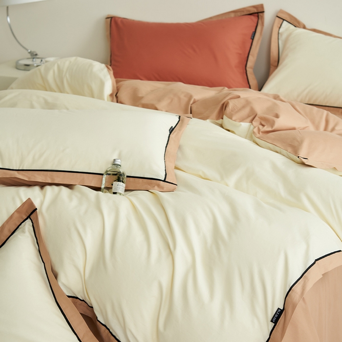 91家纺网 家纺一手货源 找家纺 小懒猪 2024新款全棉斜纹精梳棉双拼色拼角包边款四件套 拼角奶昔白-茶棕