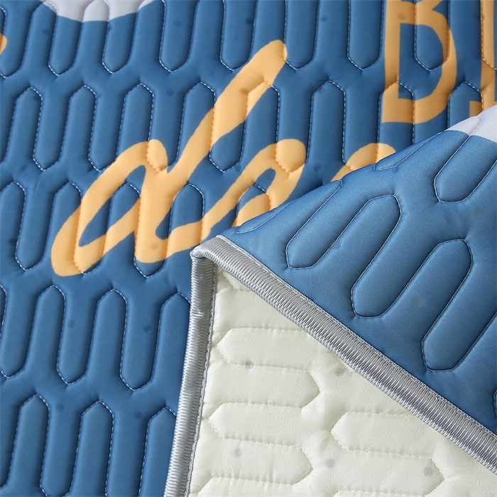 91家纺网 家纺一手货源 找家纺 美丽折家纺 2025新款6mm厚大版卡通乳胶凉席 晚安-蓝