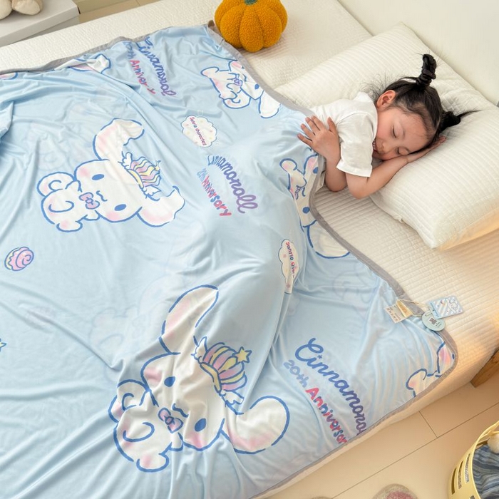 91家纺网 家纺一手货源 找家纺 星期八 2024新款舒适亲肤三丽鸥婴儿裸睡级凉感毯 皇冠玉桂狗