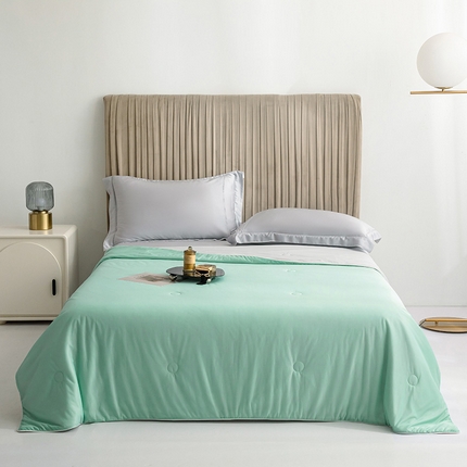 91家纺网 家纺一手货源 找家纺 （总）锦禾穗 2025新款A类母婴级冰淇淋凉感夏被高端凉感丝拼色空调被西瓜被