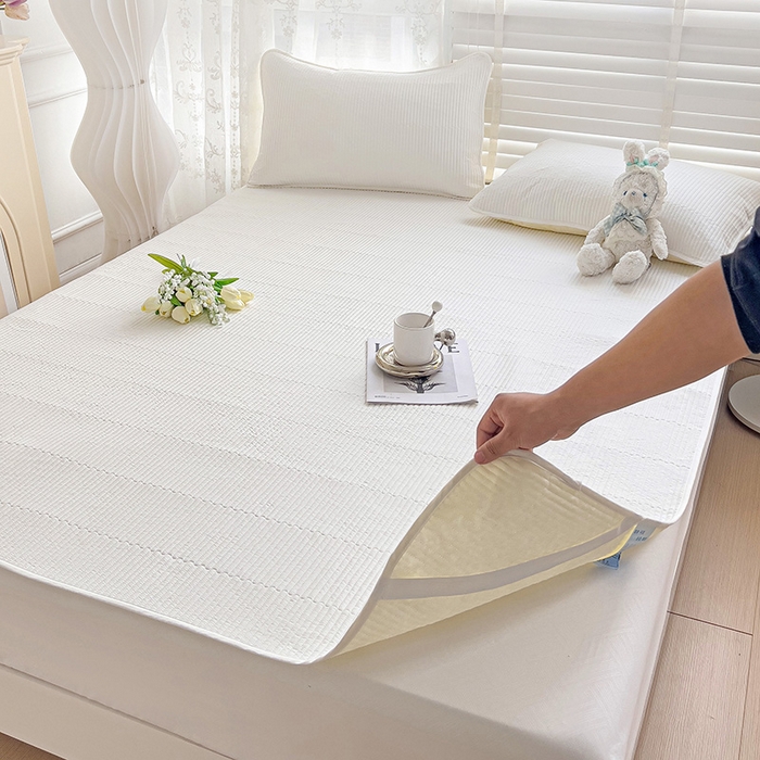 91家纺网 家纺一手货源 找家纺 羽爱2024新款全棉直角纯色床盖床垫 奶白