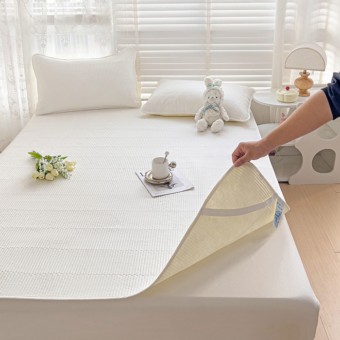 91家纺网 家纺一手货源 找家纺 羽爱2024新款全棉直角纯色床盖床垫 奶白