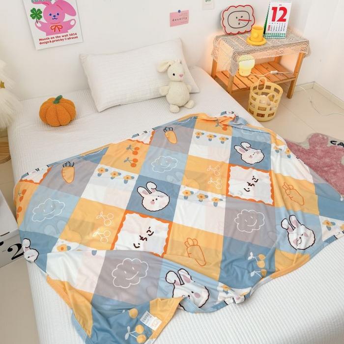 91家纺网 家纺一手货源 找家纺 星期八 2024新款舒适亲肤婴儿裸睡级卡通印花凉感毯 兔子屋