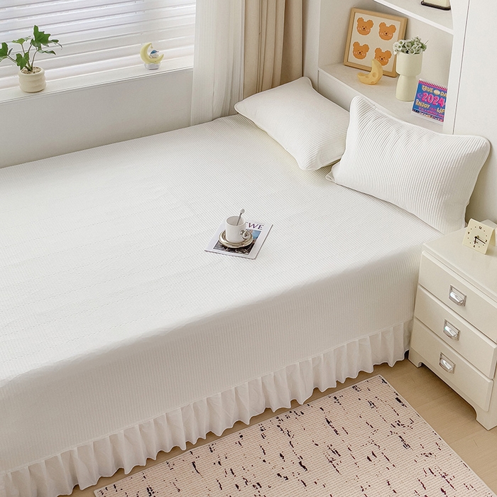 91家纺网 家纺一手货源 找家纺 羽爱2024新款A类全棉纯色榻榻米床盖 奶白