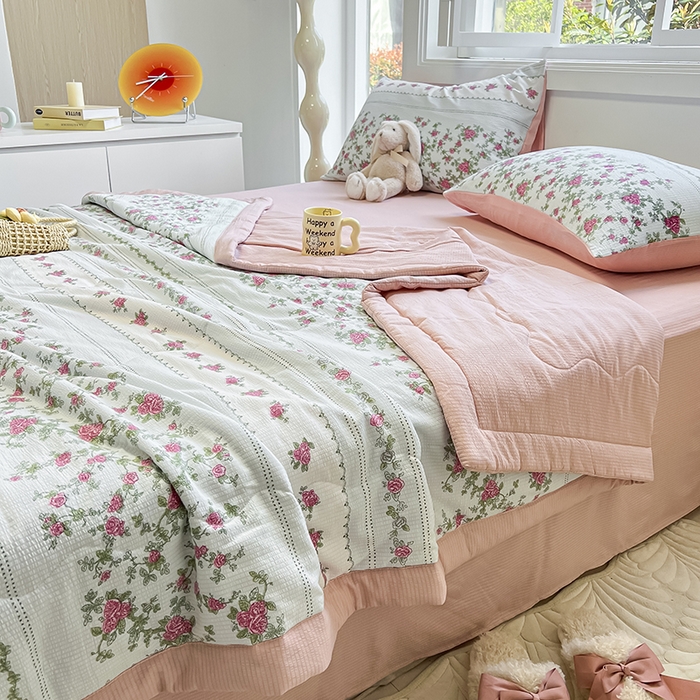 91家纺网 家纺一手货源 找家纺 安哆啦家纺 2024新款A类泡泡棉印花夏被四件套 田园小花