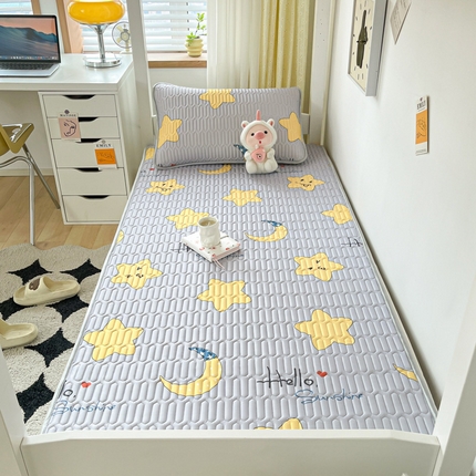 91家纺网 家纺一手货源 找家纺 （总）东宇 2024新款A类凉感丝夹棉乳胶学生凉席