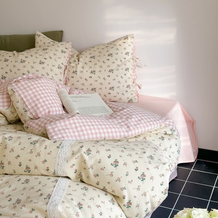 91家纺网 家纺一手货源 找家纺 （总）旷野 2024双层纱碎花蕾丝拼接款四件套--柏林花事