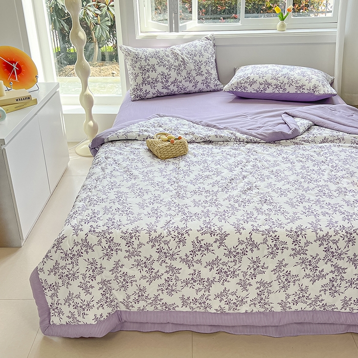 91家纺网 家纺一手货源 找家纺 安哆啦家纺 2024新款A类泡泡棉印花夏被四件套 紫苏