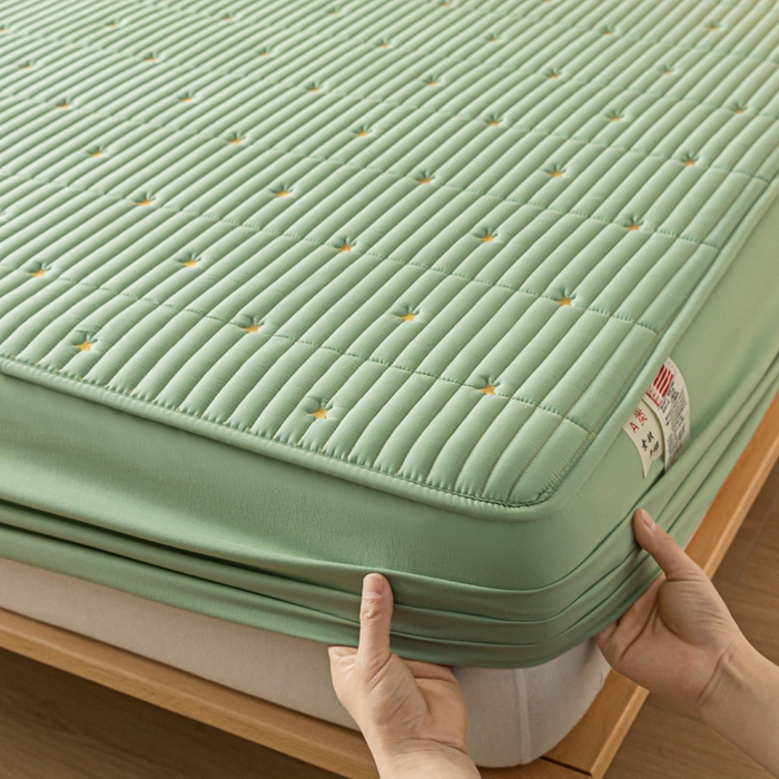 91家纺网 家纺一手货源 找家纺 鑫钰 新款刺绣防水床笠床垫保护罩床罩-星愿 星愿-云川绿