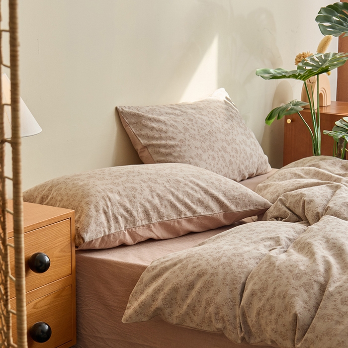 91家纺网 家纺一手货源 找家纺 原研家居 2024新款水洗棉提花系列四件套 繁花-咖