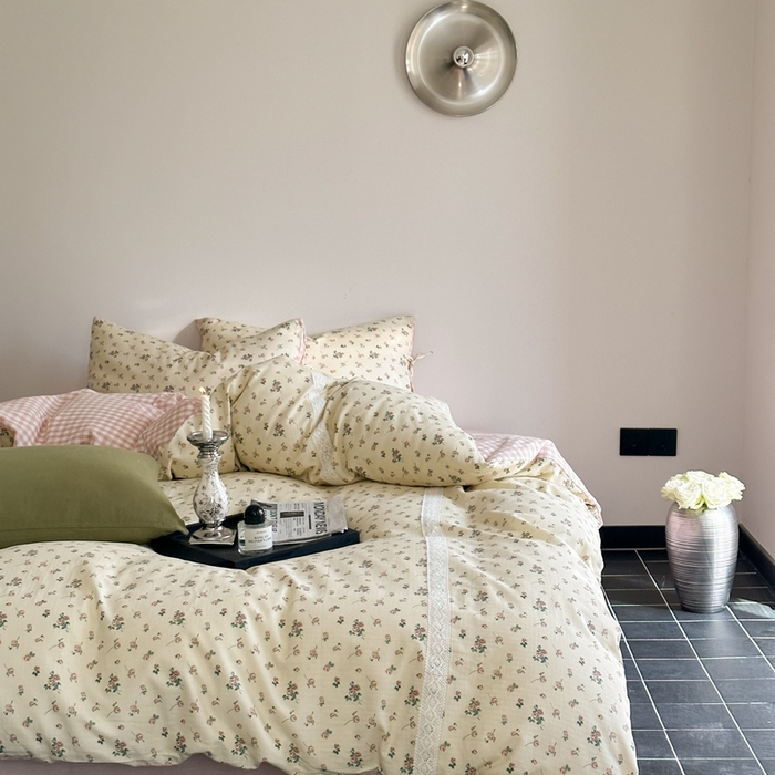 91家纺网 家纺一手货源 找家纺 （总）旷野 2024双层纱碎花蕾丝拼接款四件套--柏林花事