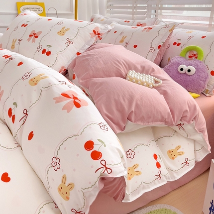 91家纺网 家纺一手货源 找家纺 KT猫直营店 2024新款小清新水洗棉印花四件套 樱桃兔