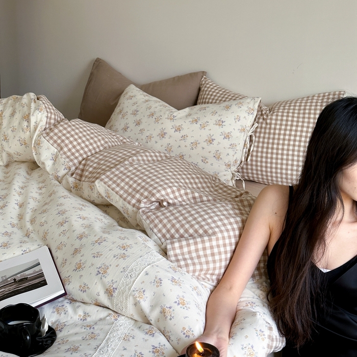 91家纺网 家纺一手货源 找家纺 旷野 2024双层纱碎花蕾丝拼接款四件套--柏林花事 柏林花事-奶咖