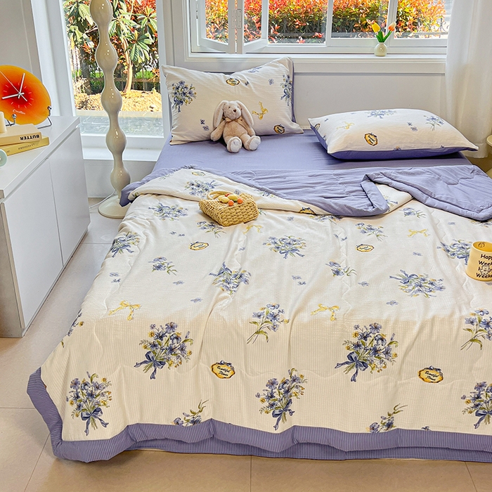 91家纺网 家纺一手货源 找家纺 安哆啦家纺 2024新款A类泡泡棉印花夏被四件套 君子兰