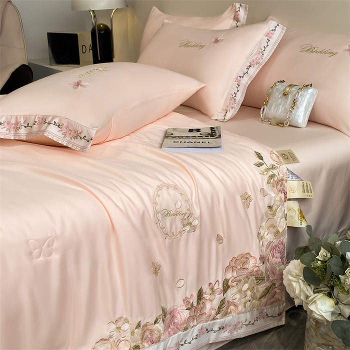 91家纺网 家纺一手货源 找家纺 （总）2024新款燕窝蛋白刺绣A类雪莲天丝数码边夏被四件套