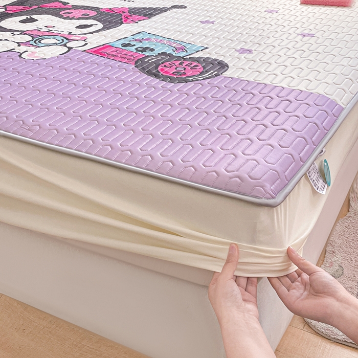 91家纺网 家纺一手货源 找家纺 金爱家 2024款三丽鸥乳胶凉席床笠款 相机库洛米