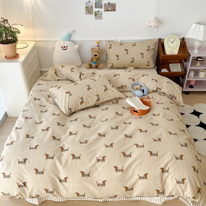 91家纺网 家纺一手货源 找家纺 昔可家纺 2024开春新款全棉印花卡通四件套 小修狗