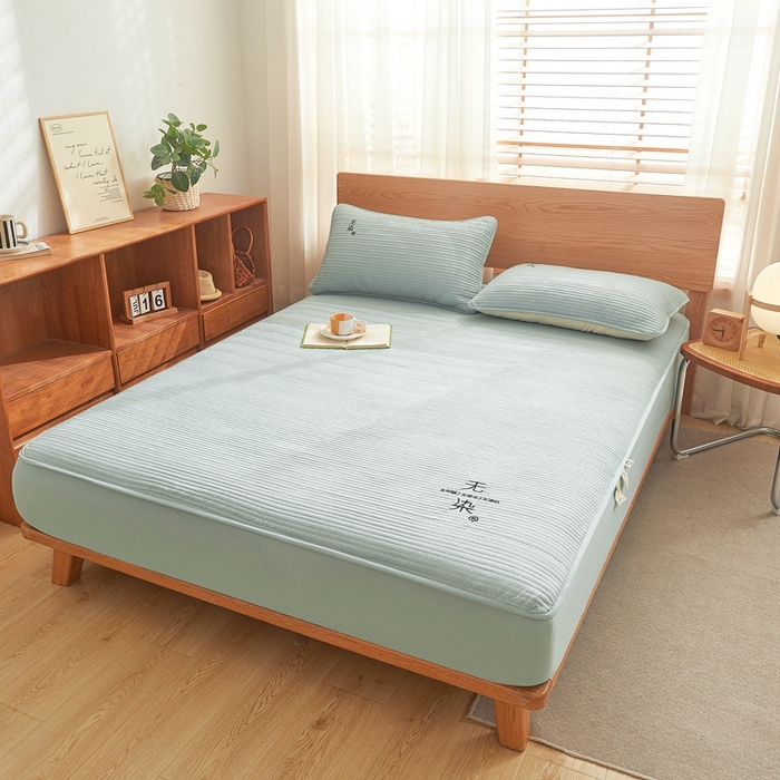 91家纺网 家纺一手货源 找家纺 鹿辉家居（原吉欧力） 2024新款无染刺绣夹棉床笠 无染浅绿